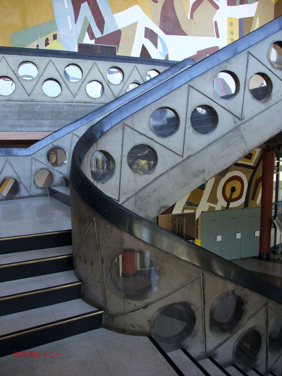 f:id:jkhippie:20200224221545j:plain f:id:jkhippie:20200224221545j:plain